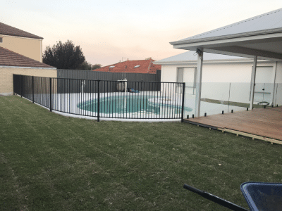 Aluminium Pool Fencing (6)