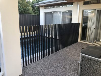 Free-standing-posts-pool-fencing-1024x768
