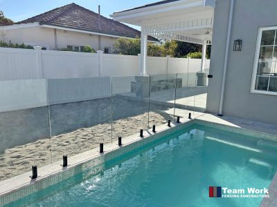 PVC-Privacy-and-Glass-Pool-Fencing