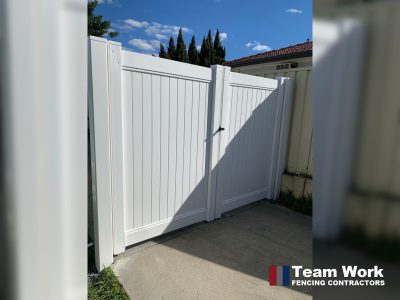 PVC Privacy double gate fence